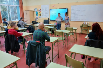 Archivo - Participantes en las pruebas de certificación de lengua asturiana.