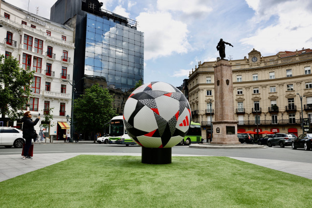 Archivo - Imagen de un balón de fútbol.