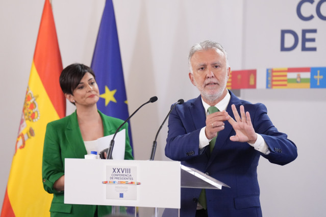 El ministro de Política Territorial y Memoria Democrática, Ángel Víctor Torres, ofrece una rueda de prensa posterior a la reunión de la XXVIII Conferencia de Presidentes, en Palau de Pedralbes de Barcelona, a 6 de junio de 2025, en Barcelona, Catalunya (E