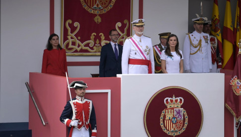 EuropaPress 6781236 miles ciudadanos salen calles santa cruz celebrar junto reyes dia fuerzas
