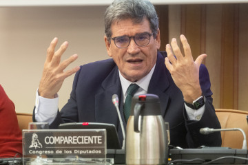 Archivo - El gobernador del Banco de España, José Luis Escrivá, comparece en la Comisión de Economía, Comercio y Transformación Digital, en el Congreso de los Diputados, a 21 de noviembre de 202