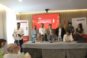 Guillermo del Valle, elegido líder en el congreso de Izquierda Española arropado por Cándido Mendéz y Soraya Rodríguez