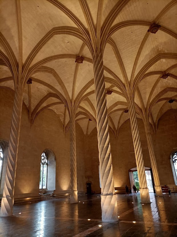 Interior de la Lonja de Palma de Mallorca