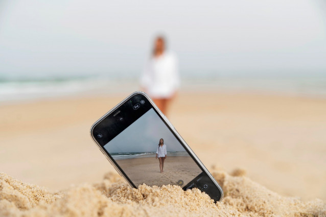 Turismo.- Vodafone lleva el 5G a cerca de 280 playas andaluzas este verano