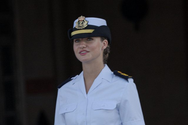 Archivo - La Princesa Leonor a su llegada a la Escuela Naval de Marín, en agosto de 2024.