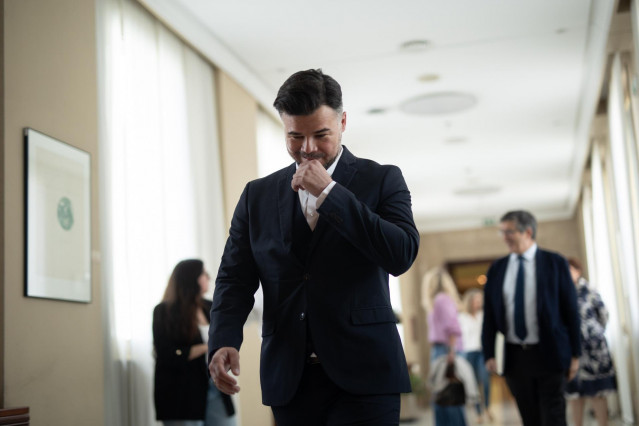 El portavoz de ERC en el Congreso, Gabriel Rufián, a su llegada a una reunión de la Junta de Portavoces, en el Congreso de los Diputados, a 20 de mayo de 2025, en Madrid (España).