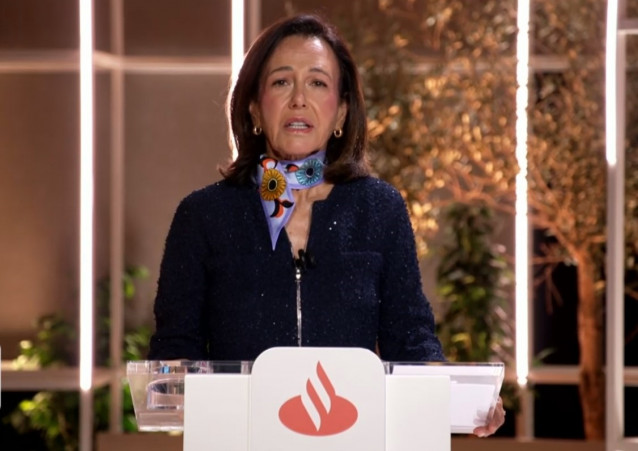 Archivo - La presidenta de Banco Santander, Ana Botín, durante la junta general de accionistas del banco celebrada en 2025.