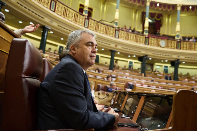 El secretario de Organización del PSOE, Santos Cerdán, durante una sesión plenaria en el Congreso de los Diputados, a 12 de junio de 2025, en Madrid (España)