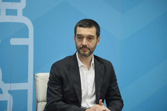 El ministro de Derechos Sociales y Agenda 2030, Pablo Bustinduy, durante una rueda de prensa, en el ministerio de Derechos Sociales, Consumo y Agenda 2030, a 22 de mayo de 2025, en Madrid (España).