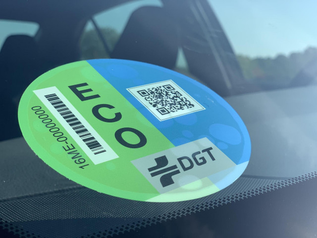 Archivo - Etiqueta ECO de la Dirección General de Tráfico (DGT)