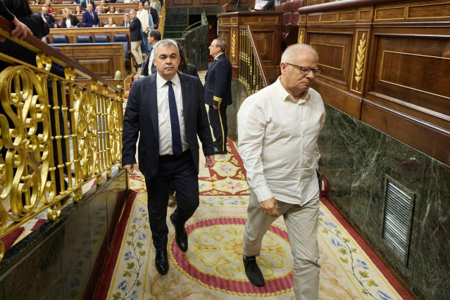 El secretario de Organización del PSOE, Santos Cerdán, durante una sesión plenaria en el Congreso de los Diputados, a 12 de junio de 2025, en Madrid (España).