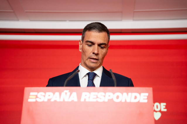 El presidente del Gobierno y Secretario General del PSOE, Pedro Sánchez, durante una rueda de prensa, en la sede del PSOE en Ferraz, a 12 de junio de 2025, en Madrid (España).