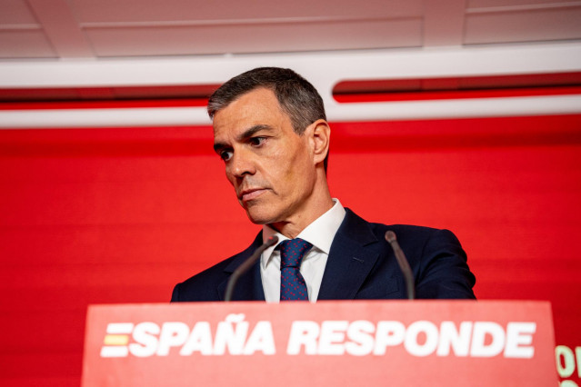 El presidente del Gobierno y Secretario General del PSOE, Pedro Sánchez, durante una rueda de prensa, en la sede del PSOE en Ferraz, a 12 de junio de 2025, en Madrid (España).