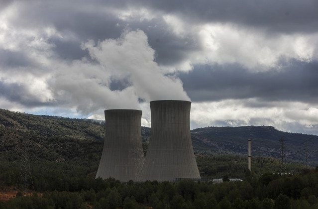 Archivo - La central nuclear de Cofrentes, a 17 de octubre de 2024, en Valencia, Comunidad Valenciana (España).