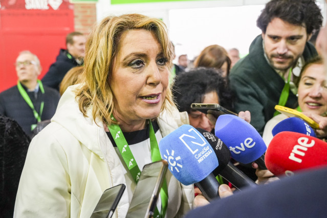 Archivo - La expresidenta de la Junta de Andalucía, Susana Díaz, durante la inauguración del XV Congreso del PSOE de Andalucía. A 22 de febrero de 2025 en Granada. (Foto de archivo).