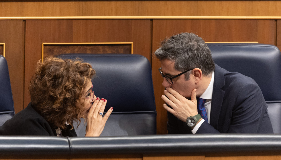 Archivo - La vicepresidenta primera y ministra de Hacienda, María Jesús Montero y el ministro de la Presidencia, Relaciones con las Cortes y Justicia, Félix Bolaños, a 12 de marzo de 2025, en Madr