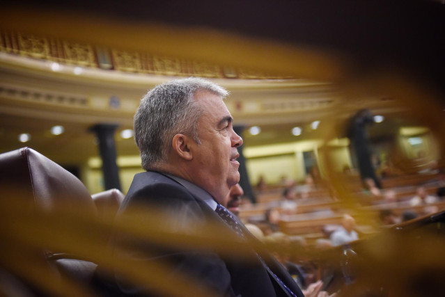 El ex secretario de Organización del PSOE, Santos Cerdán, en una sesión plenaria