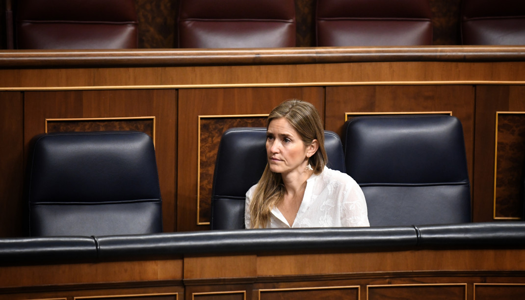 Archivo - La ministra para la Transición Ecológica y el Reto Demográfico de España, Sara Aagesen, en una sesión plenaria en el Congreso de los Diputados, a 10 de abril de 2025, en Madrid (España