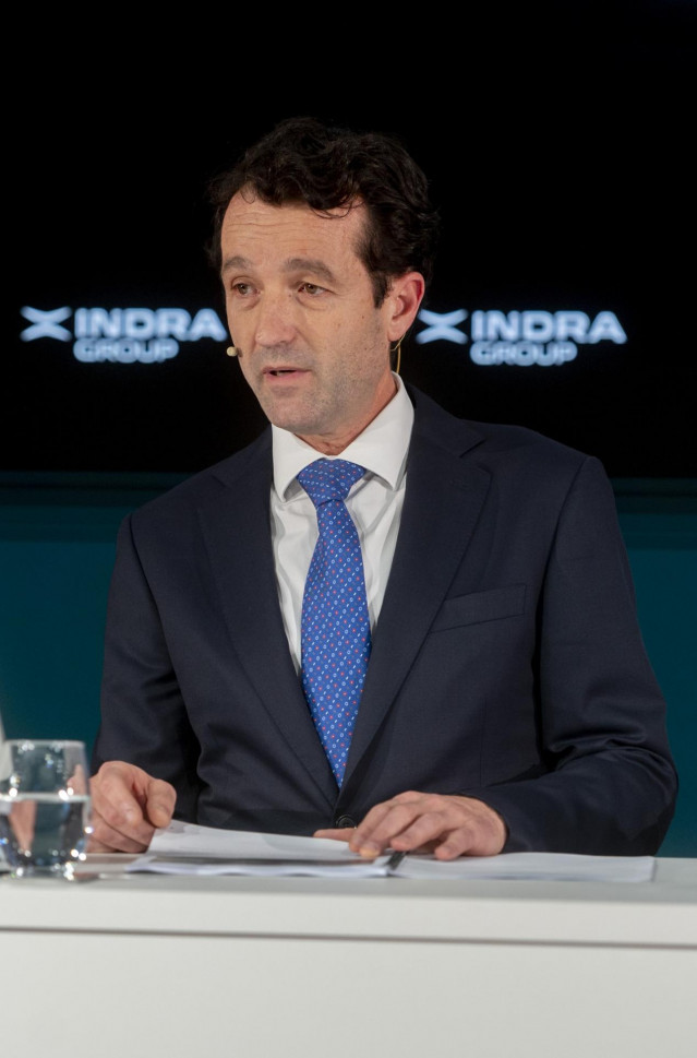 Archivo - El presidente de Indra Group, Ángel Escribano, durante una rueda de prensa, en la sede de Indra, a 26 de febrero de 2025, en Madrid (España)