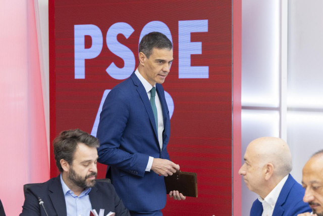 El secretario general del PSOE, Pedro Sánchez, a su llegada a la reunión de la Comisión Ejecutiva Federal.