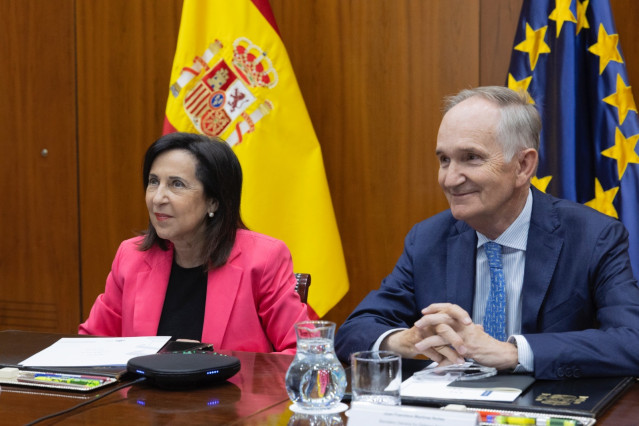 El ministerio de Defensa reitera el compromiso de España con Ucrania, manteniendo su apoyo con el envío de material esencial y asistencia humanitaria.