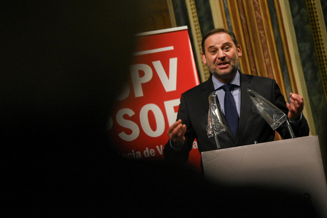 Archivo - Imagen de archivo de Ábalos en un acto del PSPV