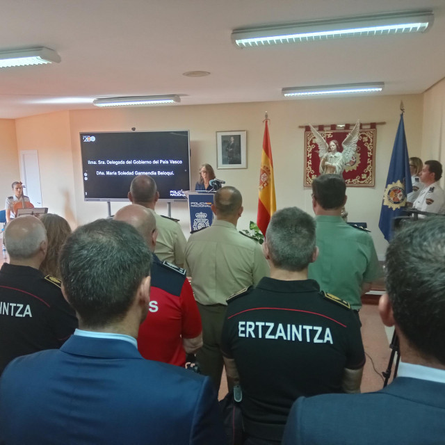 Garmendia ha presidido el acto celebrado en la capotal alavesa con motivo del 'Día de las Víctimas del terrorismo en la Policía Nacional'