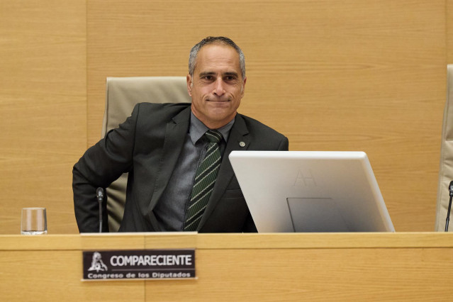 El intendente jefe del Área Básica Policial Sant Martí, David Sánchez Sala, comparece ante la Comisión de Investigación sobre el derecho a saber la verdad y las implicaciones derivadas de los atentados de Barcelona y Cambrils del 17 de agosto de 2017, en