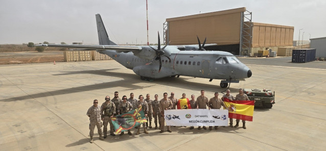Ultimo vuelo del T-21 del destacamento 'Marfil' en Senegal