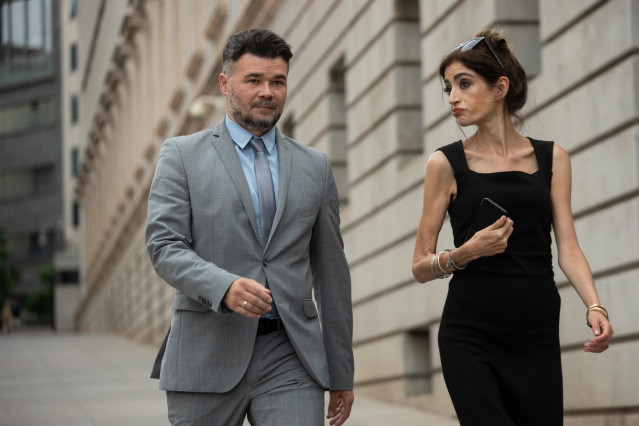 El portavoz de ERC en el Congreso, Gabriel Rufián, a su llegada a una sesión plenaria, en el Congreso de los Diputados, a 17 de junio de 2025, en Madrid (España).