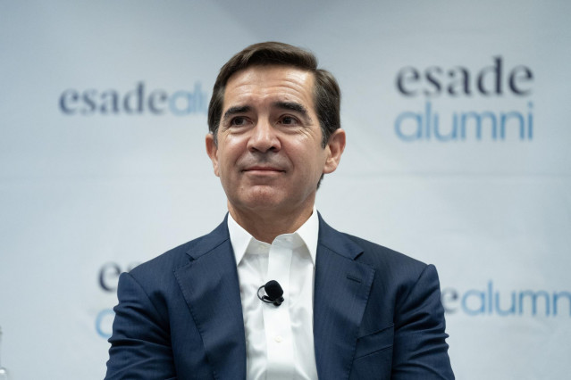 Archivo - El presidente del BBVA, Carlos Torres Vila, durante una sesión de Martins Esade, a 17 de septiembre de 2024, en Barcelona, Cataluña (España).