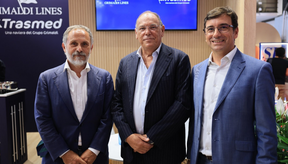 El consejero delegado de Grimaldi Logística España, Mario Massarotti; el consejero delegado de Trasmed, Ettore Morace; y el director de Relaciones Institucionales de Grupo Grimaldi en España, Migue