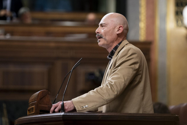 Archivo - El diputado de Sumar, Txema Guijarro, en el Congreso de los Diputados, a 6 de mayo de 2025, en Madrid (España).
