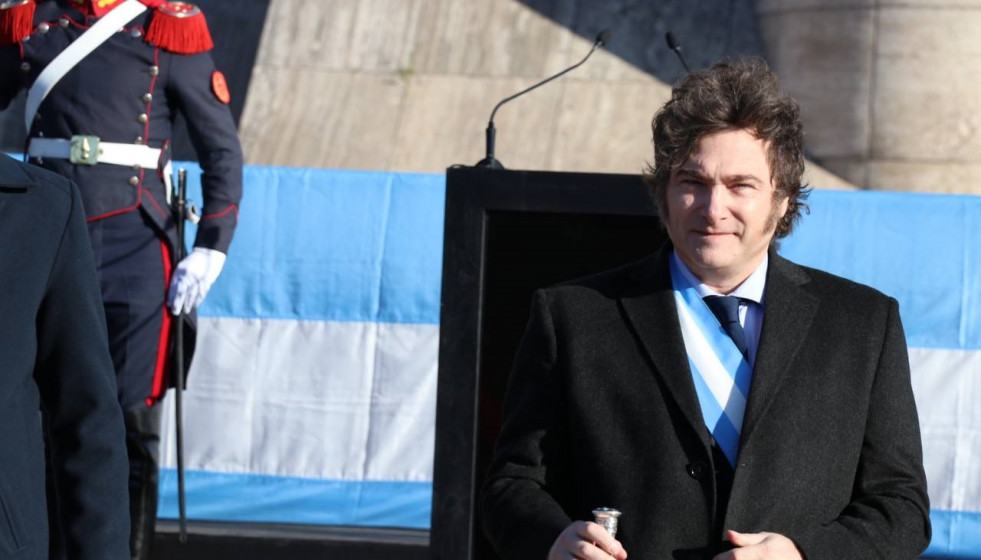 Archivo - Javier Milei, presidente de Argentina, durante el acto por el Día de la Bandera en Rosario