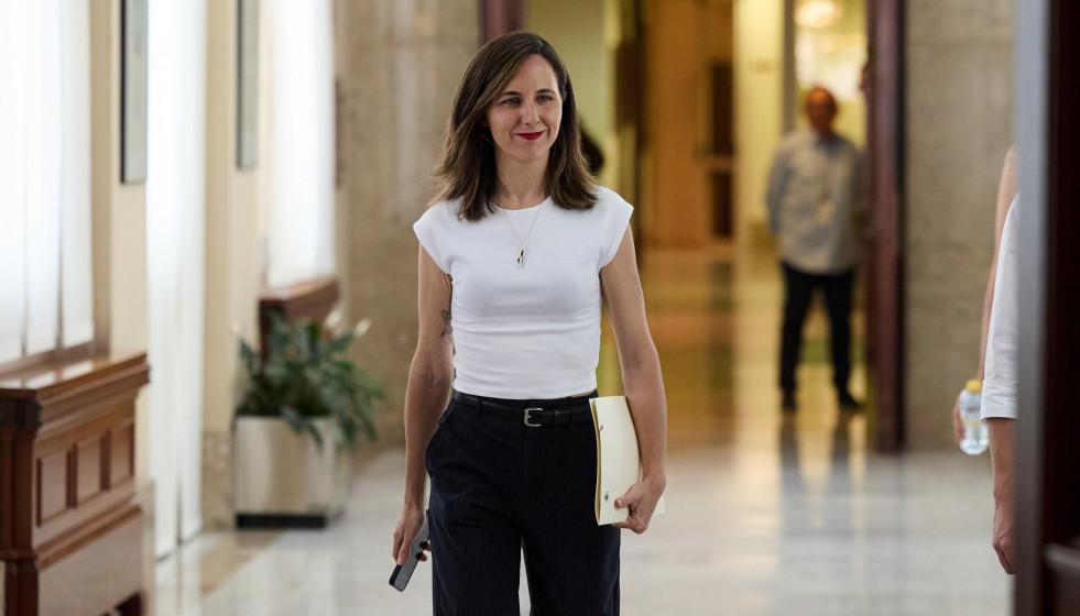 La portavoz de Podemos en el Congreso, Ione Belarra, llega a la reunión de la Junta de Portavoces, en el Congreso de los Diputados, a 17 de junio de 2025, en Madrid (España).