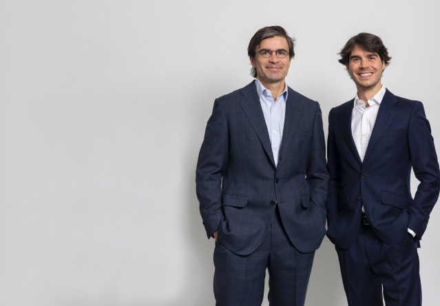 Archivo - Los fundadores de Atitlan Roberto Centeno y Aritza Rodero