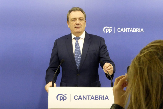 El diputado cántabro Félix de las Cuevas