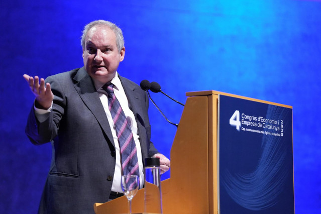 El ministro de Industria y Turismo, Jordi Hereu, interviene durante la última jornada del 4º Congrés d’Economia i Empresa de Catalunya.