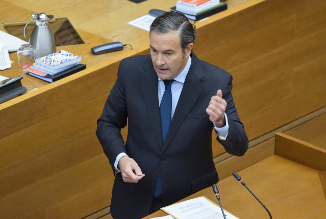 Archivo - El portavoz de Vivienda del Grupo Parlamentario Popular (GPP) en Les Corts Nando Pastor en imagen de archivo