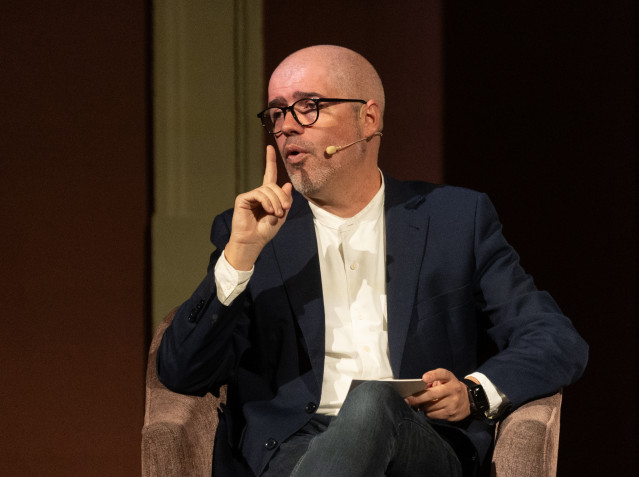 Archivo - El secretario general de CCOO, Unai Sordo, interviene en 'Los Desayunos del Ateneo', en el Ateneo de Madrid, a 4 de diciembre de 2023, en Madrid (España).