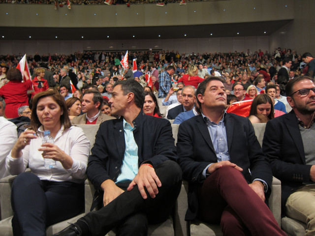 Archivo - Sánchez y Besteiro, en A Coruña.