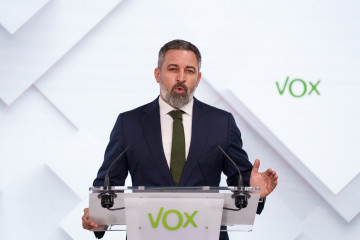 El presidente de Vox, Santiago Abascal, durante una rueda de prensa, en la sede del partido, a 23 de junio de 2025, en Madrid (España).