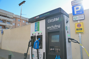 Archivo - Una electrolinera del AMB.
