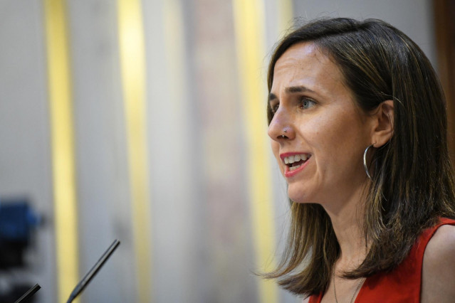 La secretaria general de Podemos, Ione Belarra, durante un pleno en el Congreso de los Diputados, a 25 de junio de 2025, en Madrid