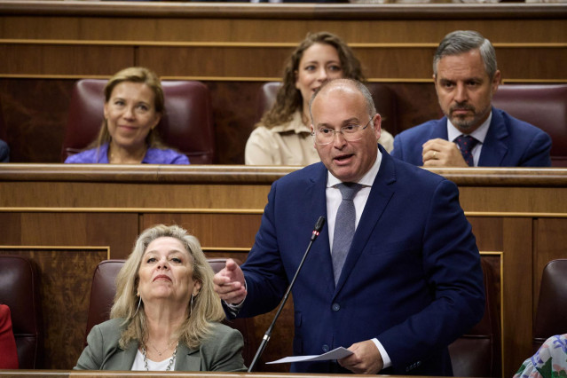 EL portavoz del PP en el Congreso, Miguel Tellado, durante un pleno en el Congreso de los Diputados, a 25 de junio de 2025, en Madrid (España).