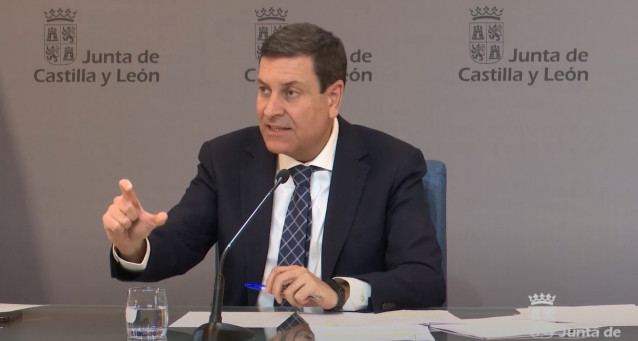 Archivo - El consejero de Economía y Hacienda y portavoz, Carlos Fernández Carriedo. Archivo.