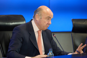 Archivo - El vicepresidente del Banco Central Europeo (BCE), Luis de Guindos, interviene en la sesión 'Perspectivas de la economía de la zona euro en un entorno de incertidumbre’, en el Auditorio 