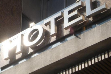Archivo - Entrada De Un Hotel