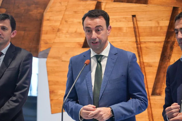 Archivo - El vicelehendakari Mikel Torres en el Parlamento vasco
