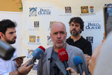 El secretario general de CCOO, Unai Sordo, antes de clausurar el curso 'La crisis de las democracias y el auge de las extremas derechas: alternativas desde el sindicalismo', de los Cursos de Verano de